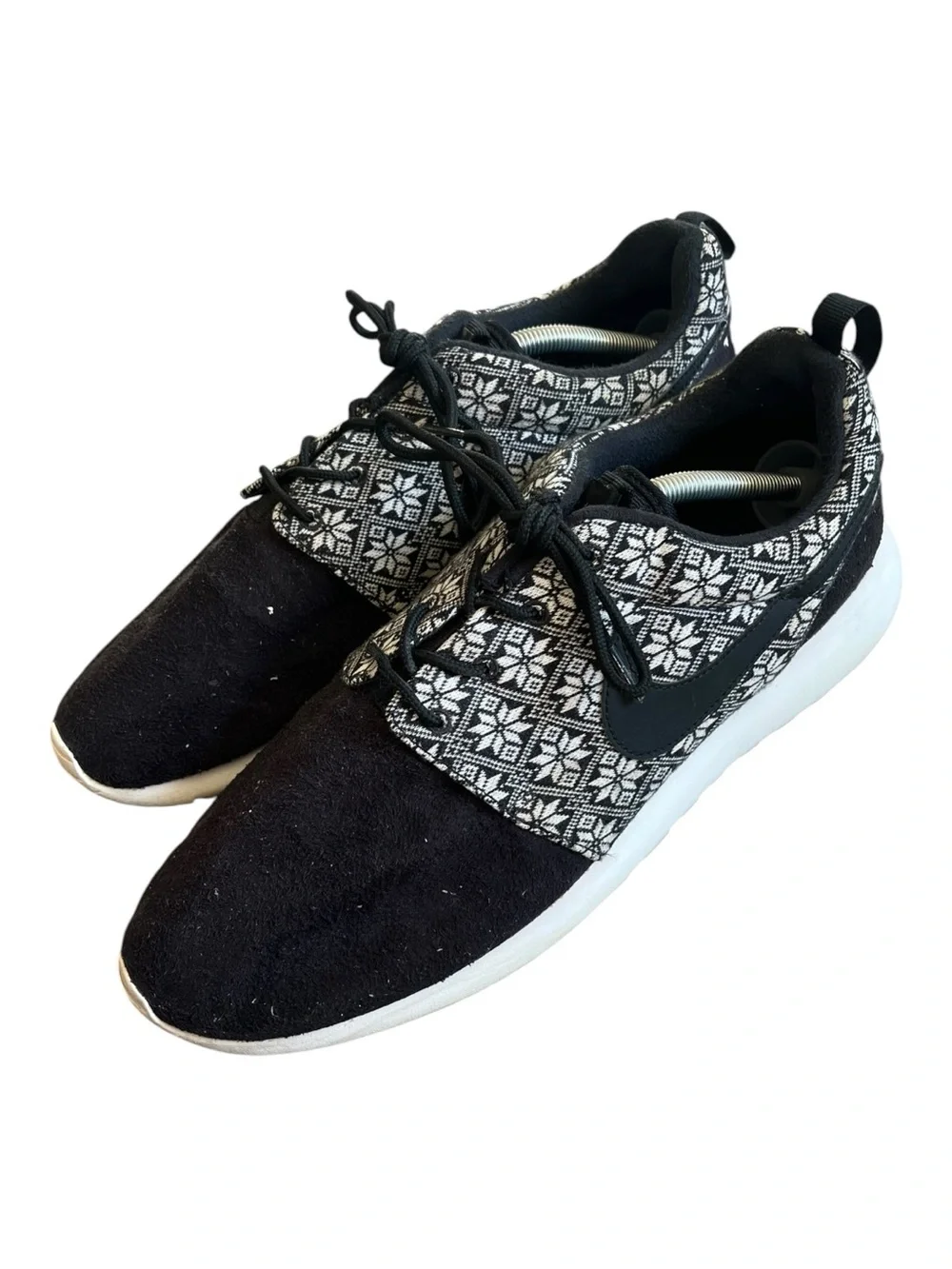 Nike Roshe One Winter Black Sail Yeti Ugly Sweater Snowflake Sneaker Mens 12
